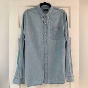 Men’s Chambray Long Sleeve Button Down
